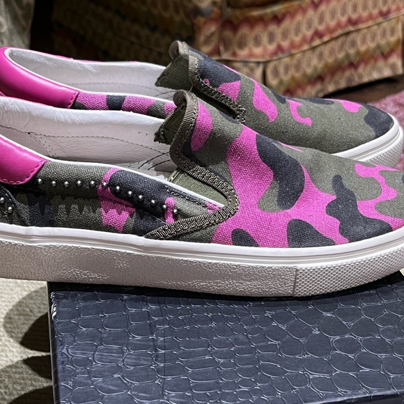 ASH Footwear Pink/Olive camo slip on sneakers. Size 38 - Picture 2 of 6